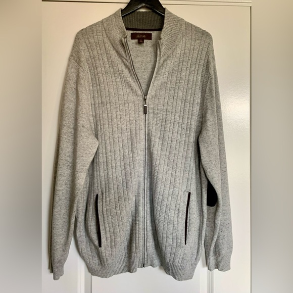 LN TASSO ELLA GRAY ZIP FRONT SWEATER. 2 FRONT POCKETS,  ELBOW PATCHES. CLASSIC♥️ - Picture 3 of 6